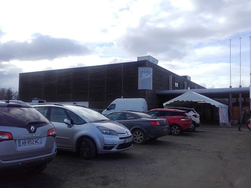 Espace Jean DOUSSET, location salle à Neuville-de-Poitou