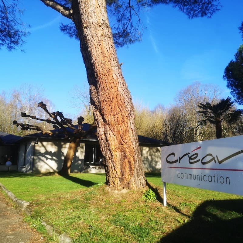 Y A D'LA JOIE PRODUCTIONS à Pau