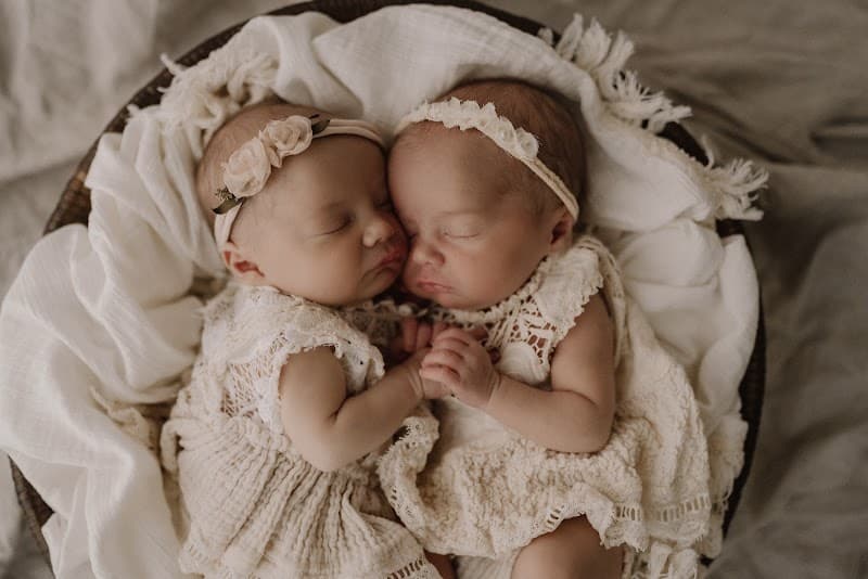 Mille et une plumes - Photographe grossesse & bébé, photographe à Guenrouet