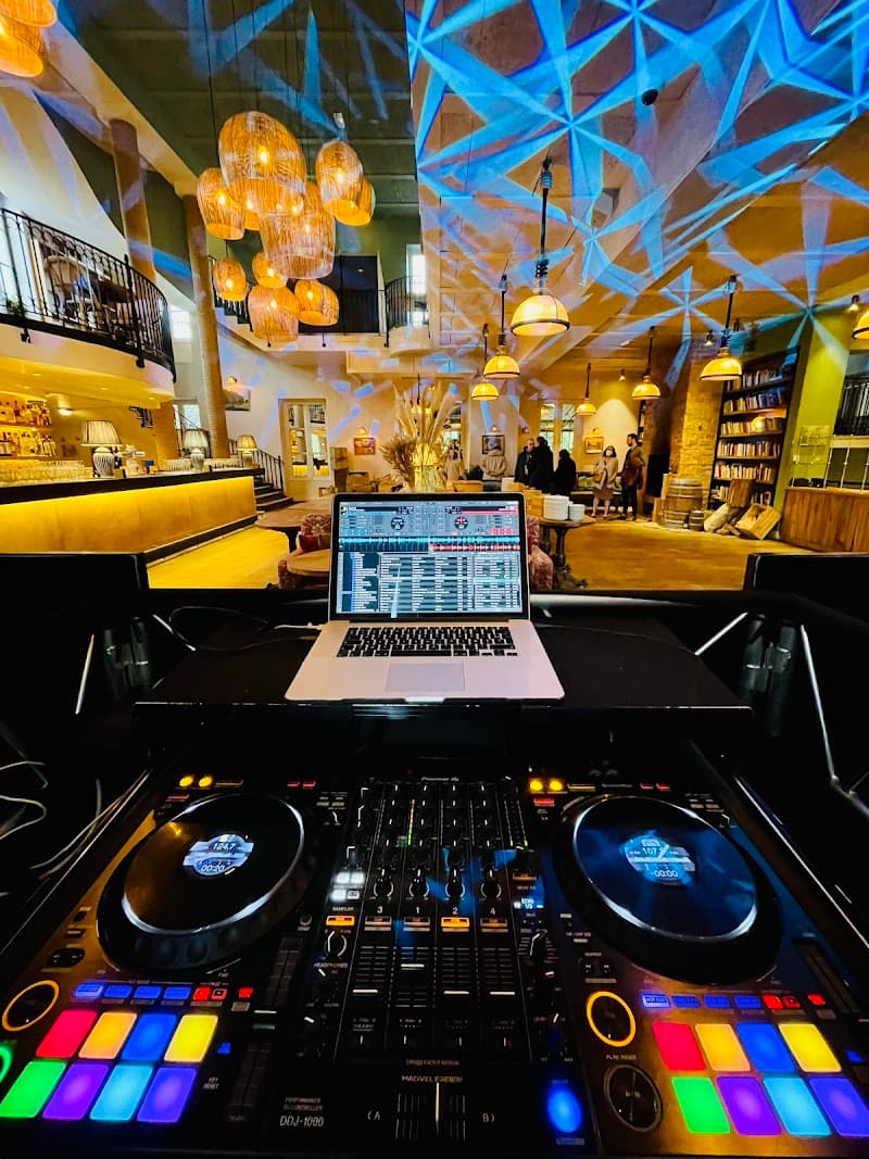 Rem's Dj Event, DJ à Saint-Pierre-du-Perray