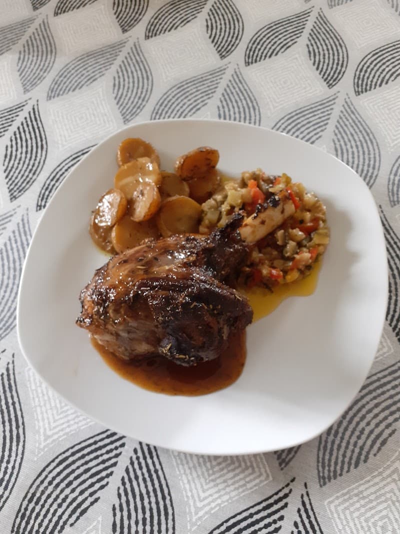 H.R Chef Traiteur à Domicile, traiteur à Bordes-de-Rivière