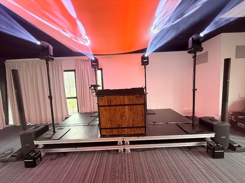 Light and Sound, DJ à Hennebont