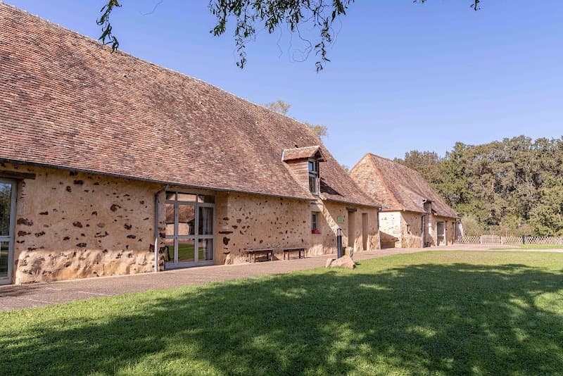 Domaine des Mésangères | Gîte - Salle de réception - Restaurant - Cave à manger, location salle à Mézeray