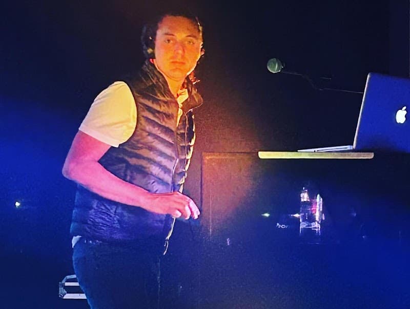 Fabien VRIGNON Production, DJ à La Ferrière