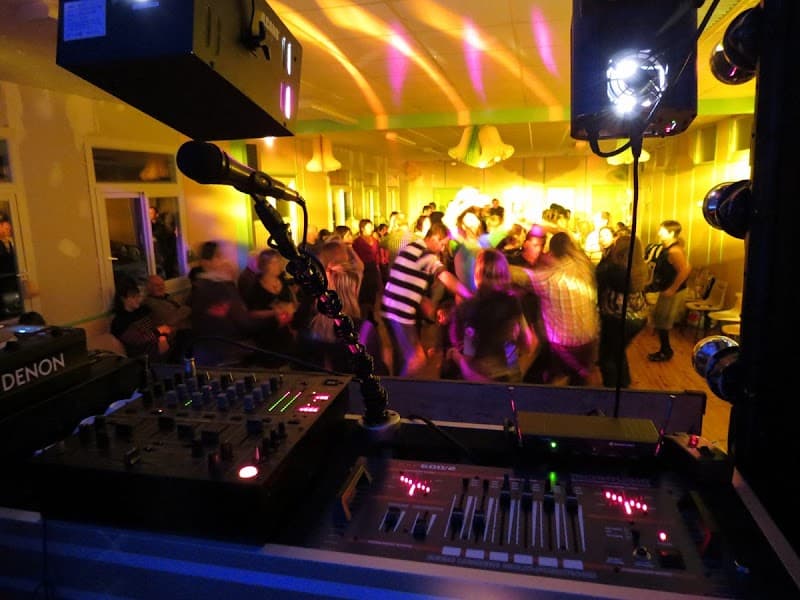 Méga Night Sono - Animateur DJ - Vendée 85, DJ à Bellevigny